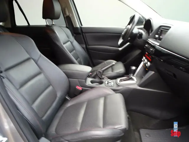 Mazda CX-5 2.0 GT-M 4WD 2014 Benzine 14