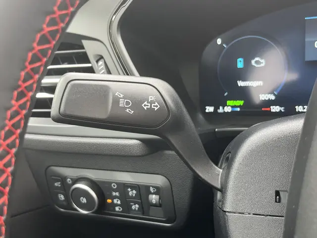 Ford Kuga 2.5 PHEV ST-Line X 2025 Hybride Benzine 28