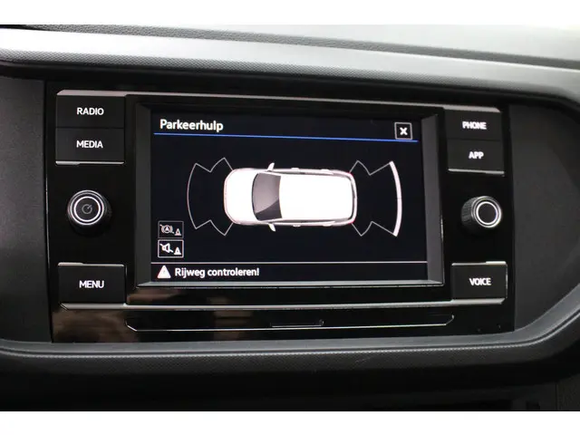 Volkswagen T-Cross 1.0 TSI T-Cross 2021 Benzine 16