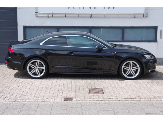 Audi A5 Coupé 2.0 TFSI ultra Launch Edition 2017 Benzine 33