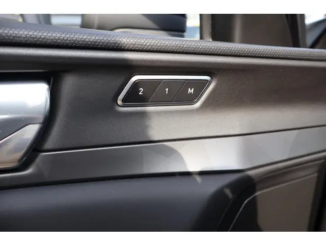 Lynk & Co 01 1.5 2023 Hybride Benzine 12