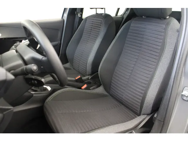 Peugeot 208 1.2 PureTech 75 Active 2024 Benzine 12