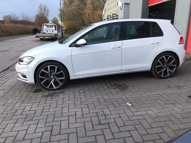 Volkswagen Golf 1.6 TDI Highline Business R 2017 Diesel 6
