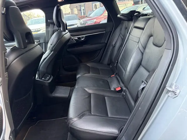 Volvo V90 2.0 T8 AWD R-Design 2018 Hybride Benzine 21