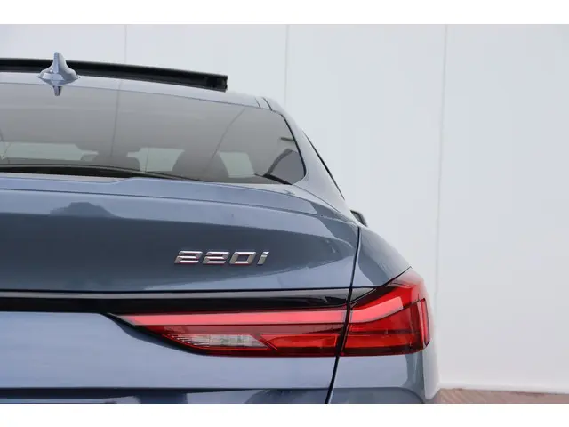 BMW 2 Serie Gran Coupé 220i 2023 Benzine 30