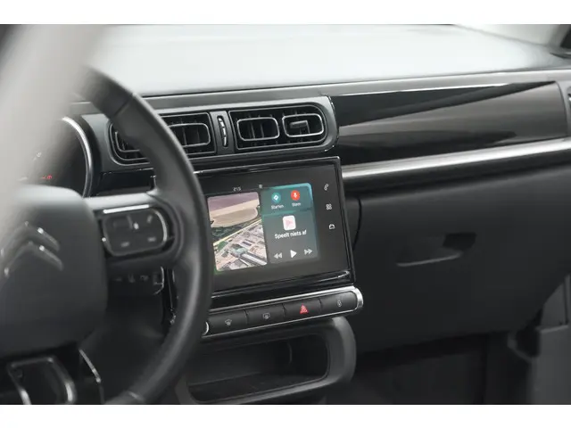 Citroën C3 PureTech 82 Shine 2018 Benzine 52