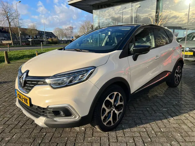 Renault Captur 0.9 TCe Bose 2018 Benzine