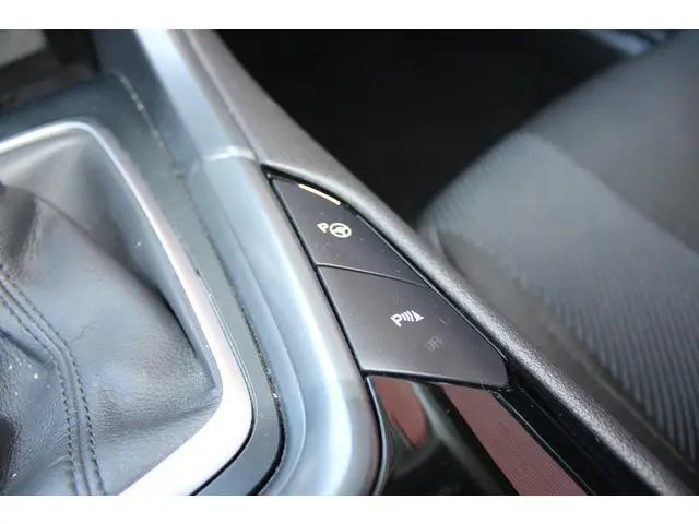 Ford Mondeo 2.0 IVCT HEV Titanium 2016 Hybride Benzine 27