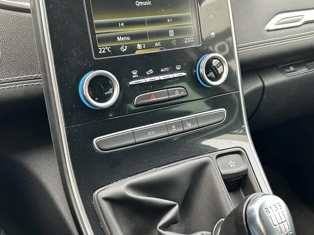 Renault Scénic 1.2 TCe Bose 2017 Benzine 13