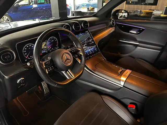 Mercedes-Benz GLC 200 4MATIC AMG Line 2023 Benzine 15