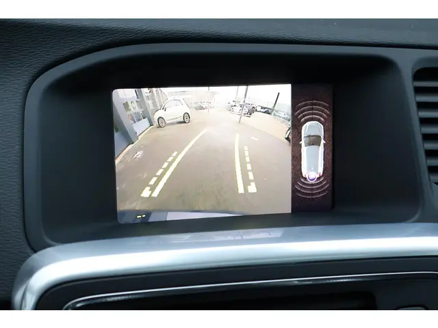 Volvo V60 Cross Country 2.0 D3 Polar+ 2018 Diesel 28