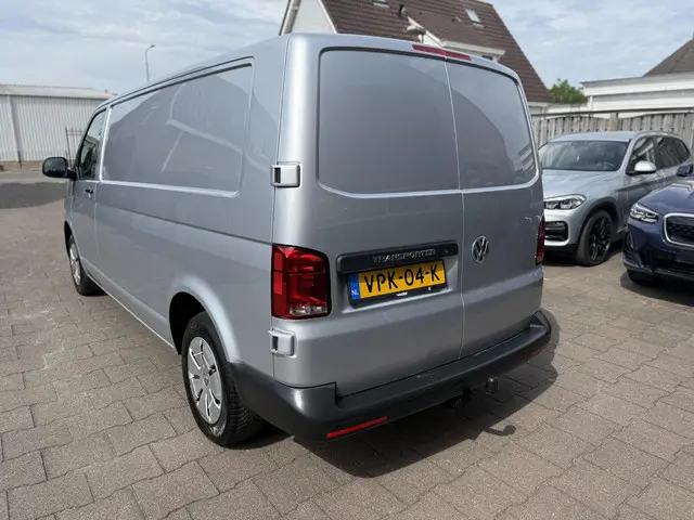 Volkswagen Transporter 2.0 TDI L2H1 Automaat 2022 Diesel 7