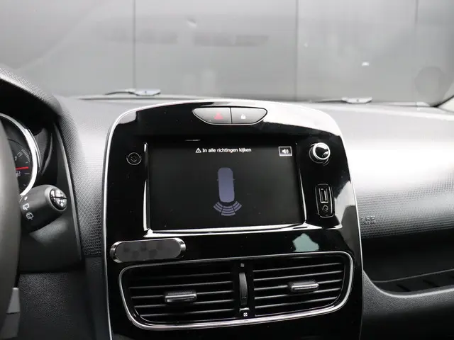 Renault Clio 0.9 TCe Limited 2019 Benzine 9
