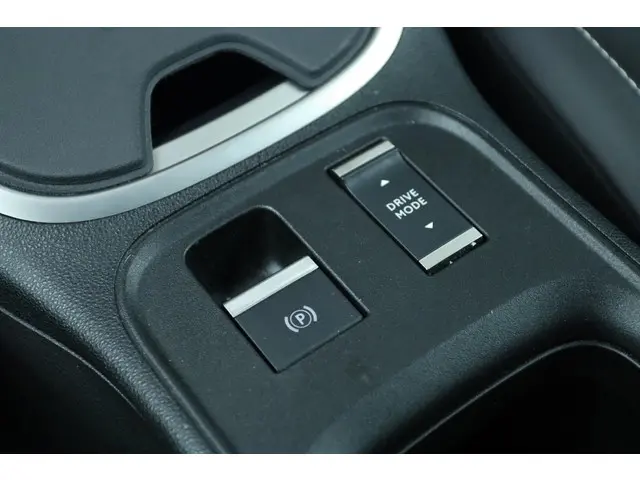 Jeep Avenger SUMMIT 54 KWH 2023 Elektrisch 32