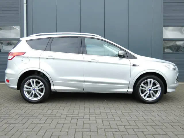 Ford Kuga HELAAS VERKOCHT!!! 2016 Benzine 4