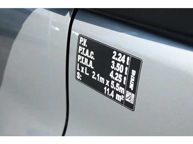 Ford Transit 350 2.0 TDCI L2H3 Trend 2018 Diesel 8