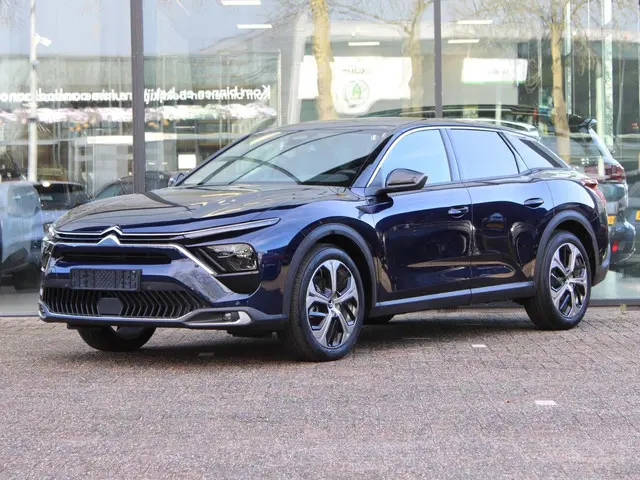 Citroën C5 X HYBRID 145 MAX 2026 Hybride Benzine 4