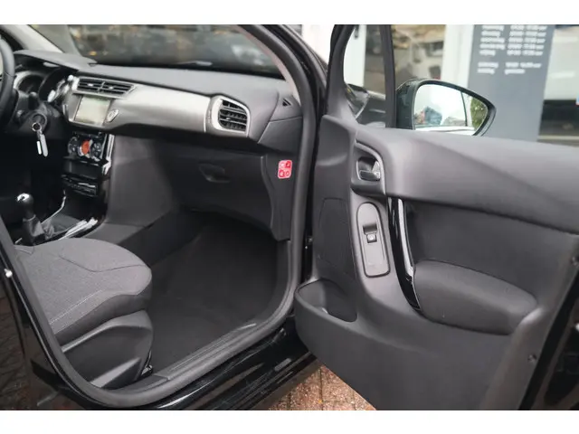 Citroën C3 PT 82 Selection 2016 Benzine 10