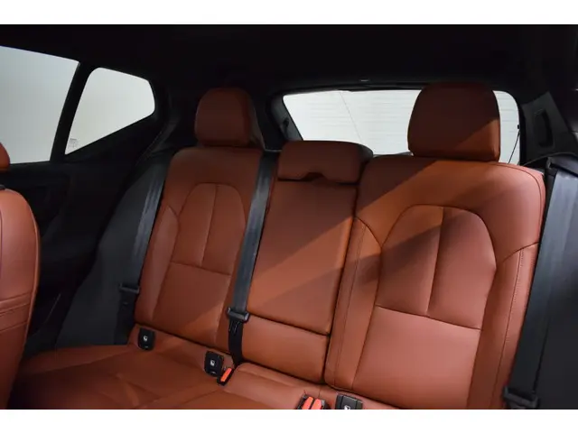 Volvo XC40 T2 130pk AUT8 Business Pro 2020 Benzine 17
