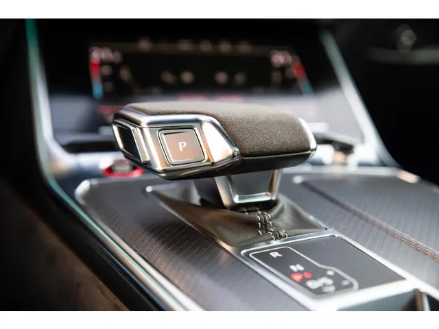 Audi RS6 Avant 4.0 TFSI quattro 2022 Benzine 54