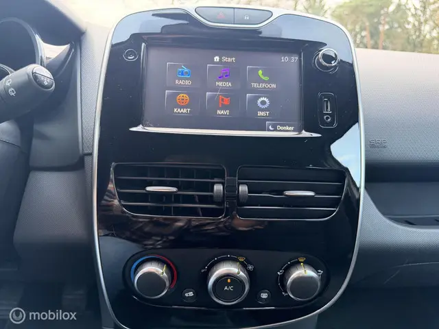 Renault Clio Estate 0.9 TCe Night&Day 2015 Benzine 17