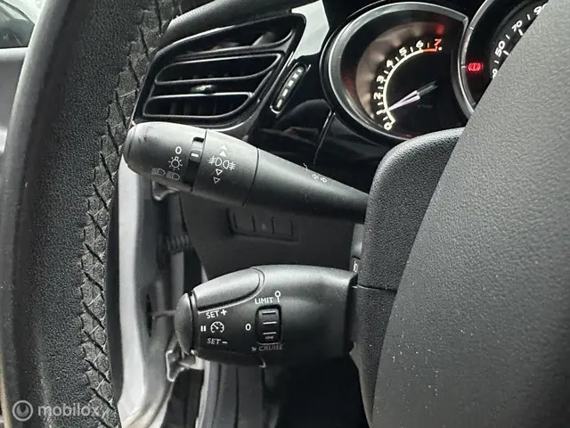 DS DS 3 1.2 PureTech So Chic 2015 Benzine 18