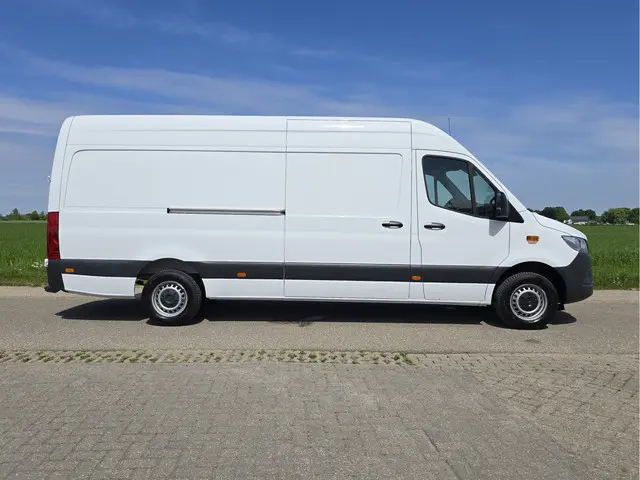 Mercedes-Benz Sprinter 315 1.9 CDI L3 H2 RWD 2023 Diesel 8