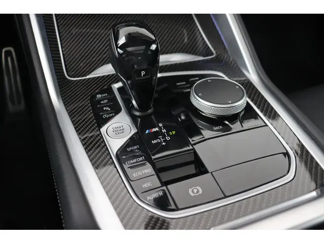 BMW X6 M50i High Executive 2021 Benzine 30