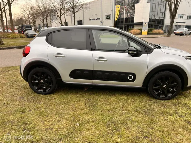Citroën C3 1.2 PureTech S&S Business 2018 Benzine 6