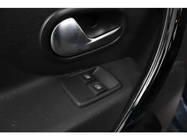 Dacia Logan MCV Stepway TCe 90 Tech Road 2019 Benzine 31