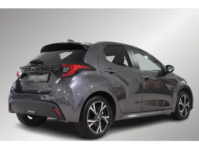 Toyota Yaris 1.5 Hybrid 115 Dynamic, 2025 Hybride Benzine 2