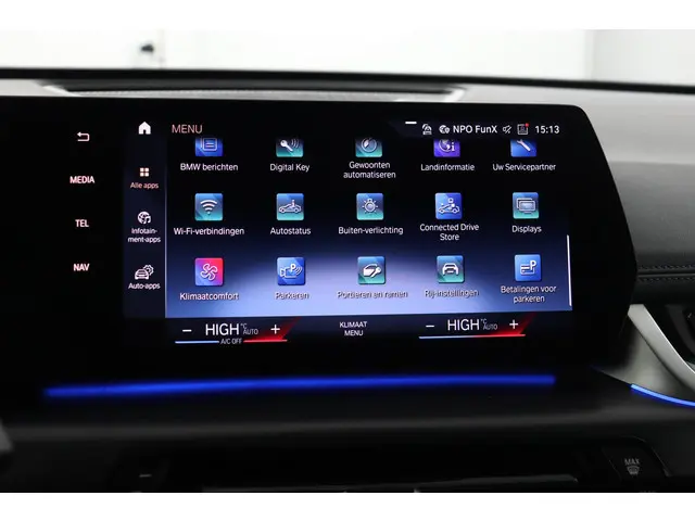 BMW X1 sDrive18i 2023 Benzine 53