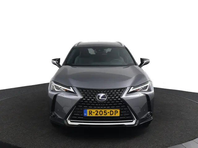 Lexus UX 250h Preference Line 2021 Hybride Benzine 7