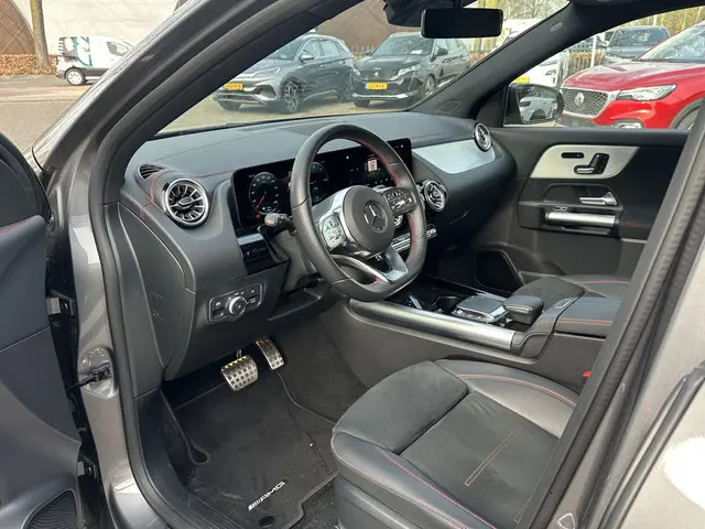 Mercedes-Benz EQA 250+ AMG Line 71 kWh 2023 Elektrisch 18