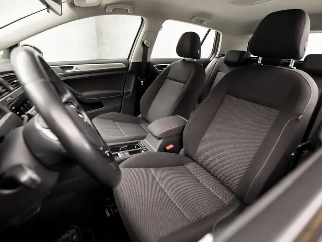 Volkswagen Golf 1.0 TSI Sportline 2017 Benzine 13