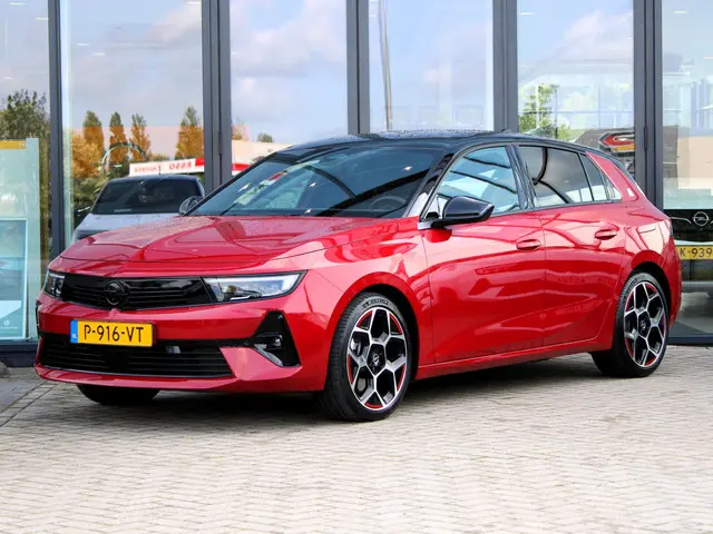 Opel Astra 1.6 Hybrid First Edition 2022 Hybride Benzine 5