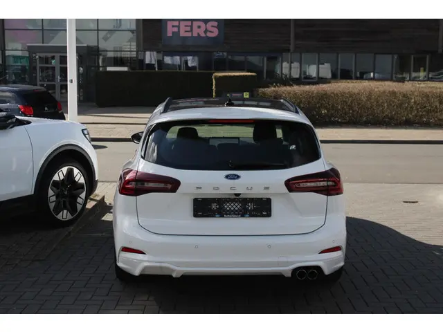 Ford Focus 1.0 EcoBoost Hybrid ST Line X 2024 Benzine 4