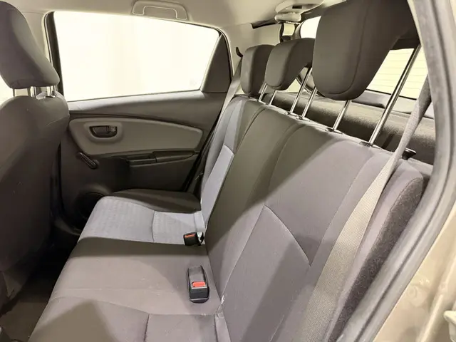 Toyota Yaris HB 1.0 VVT-i Aspiration 2017 Benzine 43