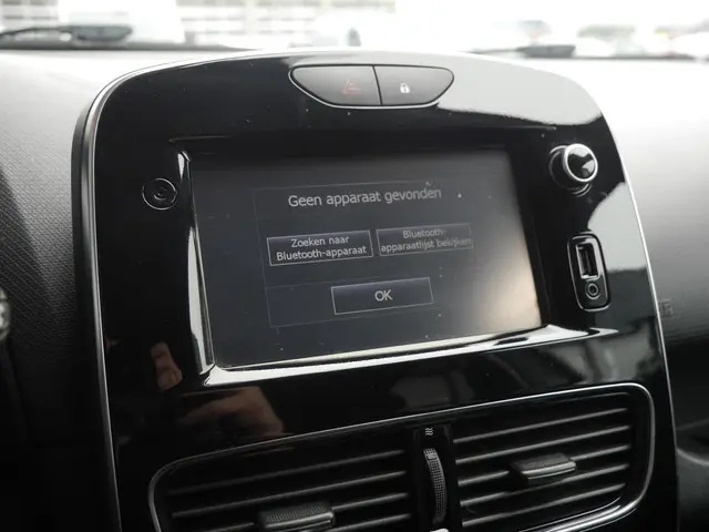 Renault Clio Estate 0.9 TCe Limited 2017 Benzine 21