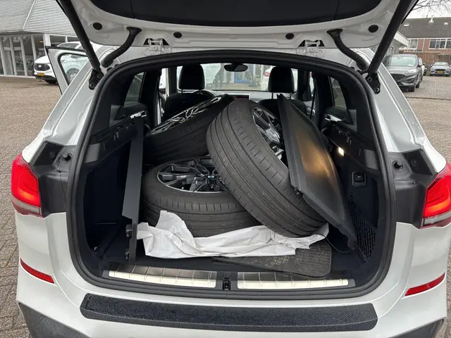 BMW X1 xDrive25e M Sport 2021 Hybride Benzine 23