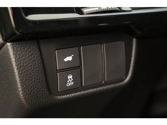 Honda CR-V 2.0 e:PHEV ADVANCE TECH 2025 Hybride Benzine 52