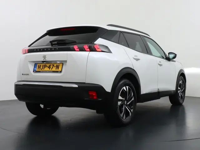 Peugeot e-2008 EV Allure 50 kWh 2023 Elektrisch 7