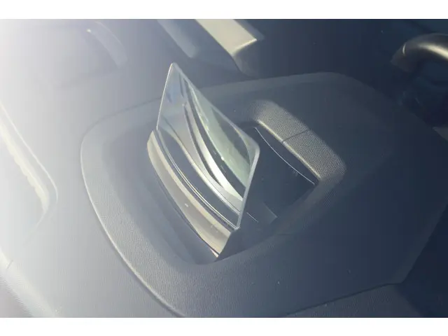 Citroën C4 1.2 PT 130 AUTOMAAT SHINE 2021 Benzine 24