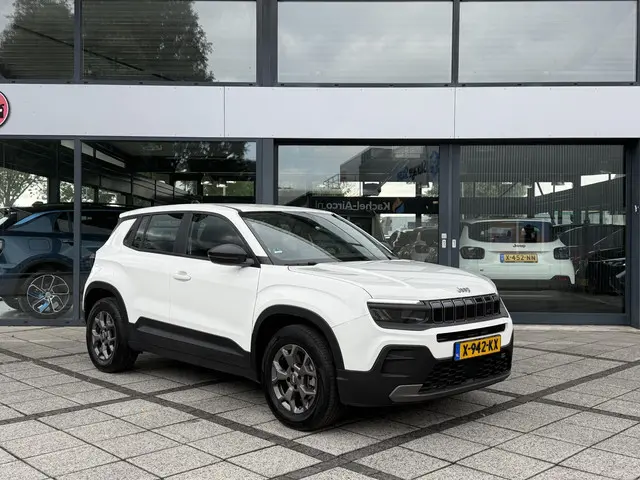 Jeep Avenger Longitude 54 kWh Aut. 2023 Elektrisch 2