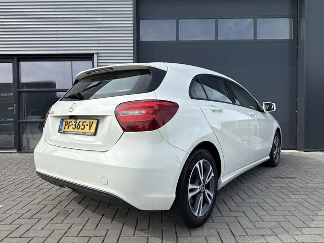 Mercedes-Benz A-Klasse 160 My First Star 2017 Benzine 32