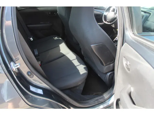 Peugeot 108 1.0 e-VTi Active//GEARBOX BROKEN!! 2018 Benzine 19