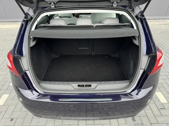 Peugeot 308 1.6 THP Active 2013 Benzine 22