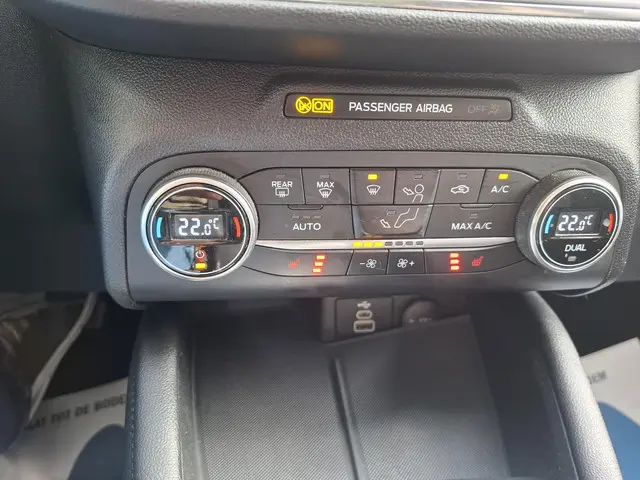 Ford Kuga 2.5 PHEV Titanium 2022 Hybride Benzine 11