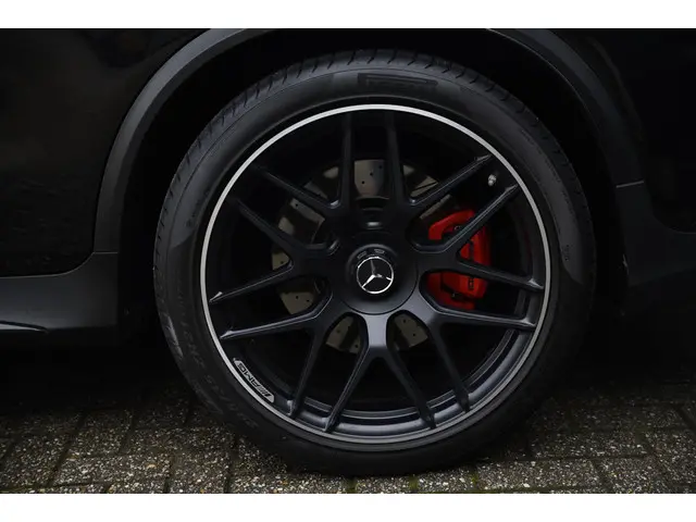 Mercedes-Benz GLC AMG 63 S 4MATIC+ 2018 Benzine 11