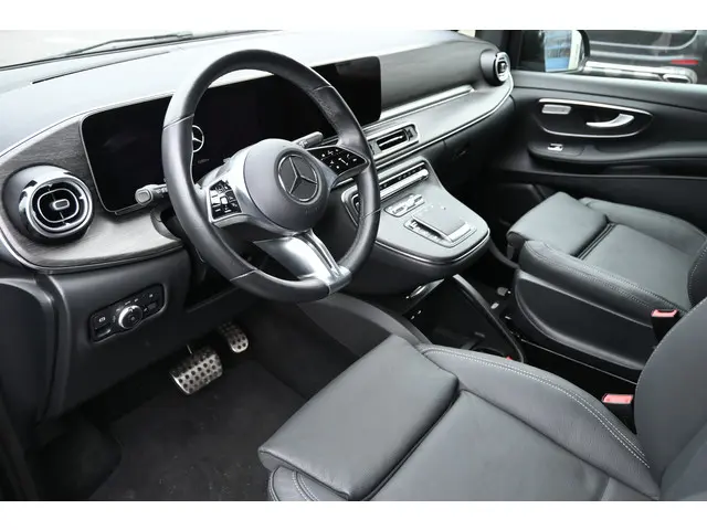 Mercedes-Benz V-Klasse 300d AMG L2 DC 2024 Diesel 5